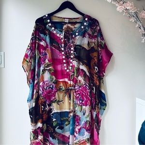 Plus size swim coverup, kaftan style, Abstract design.
